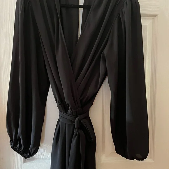 Express Elegant Long Sleeve V Neck Wide Leg Black Jumpsuit XL - Picture 2 of 5
